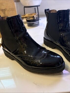 Womens  Black Patent Chelsea Wingtip Boots